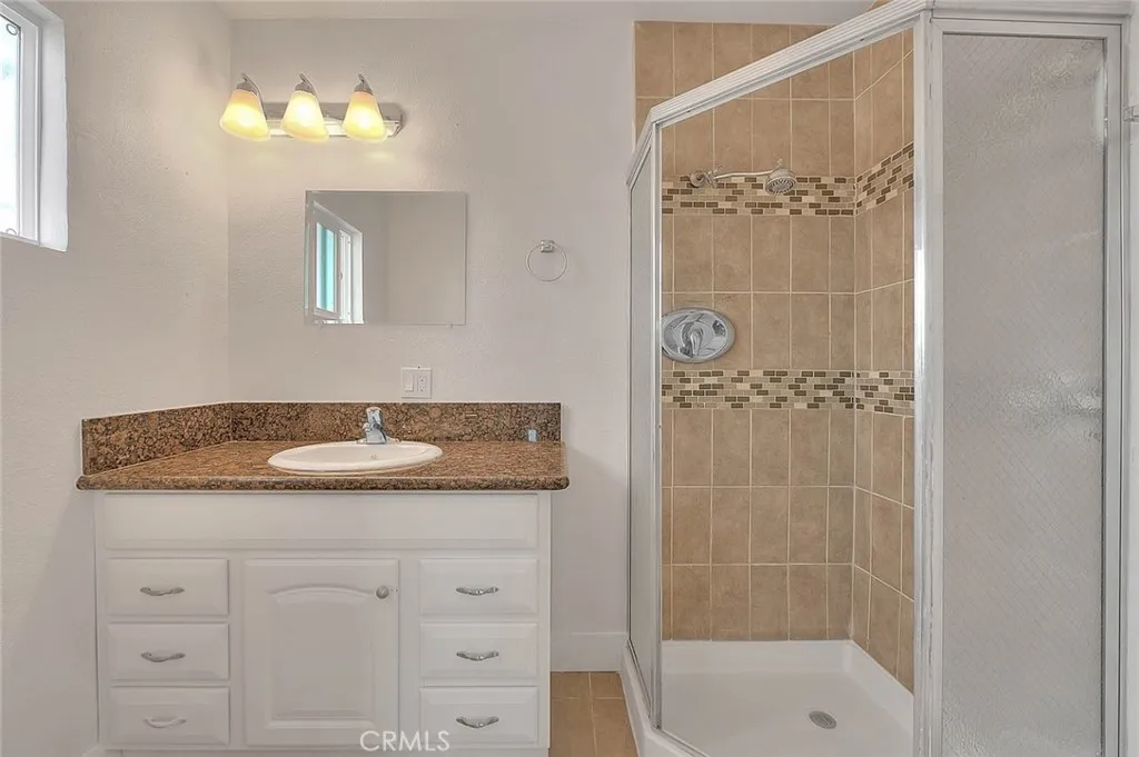 Los Angeles, California 90044, United States, 3 Bedrooms Bedrooms, ,2 BathroomsBathrooms,Residential,Active,213307