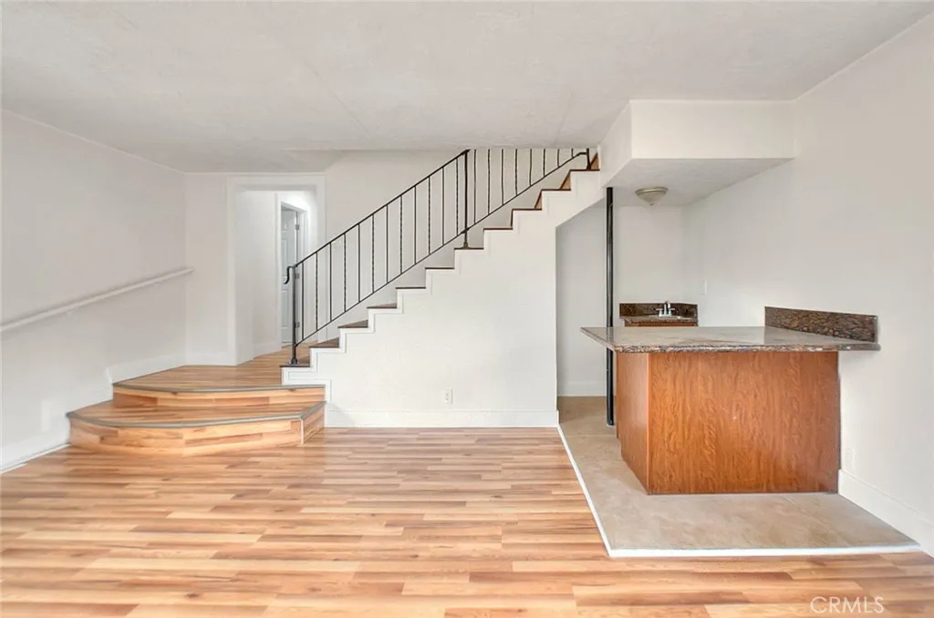 Los Angeles, California 90044, United States, 3 Bedrooms Bedrooms, ,2 BathroomsBathrooms,Residential,Active,213307