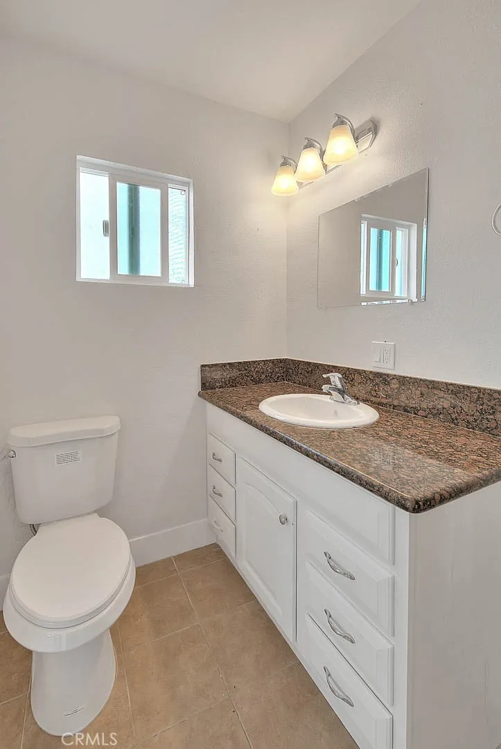 Los Angeles, California 90044, United States, 3 Bedrooms Bedrooms, ,2 BathroomsBathrooms,Residential,Active,213307