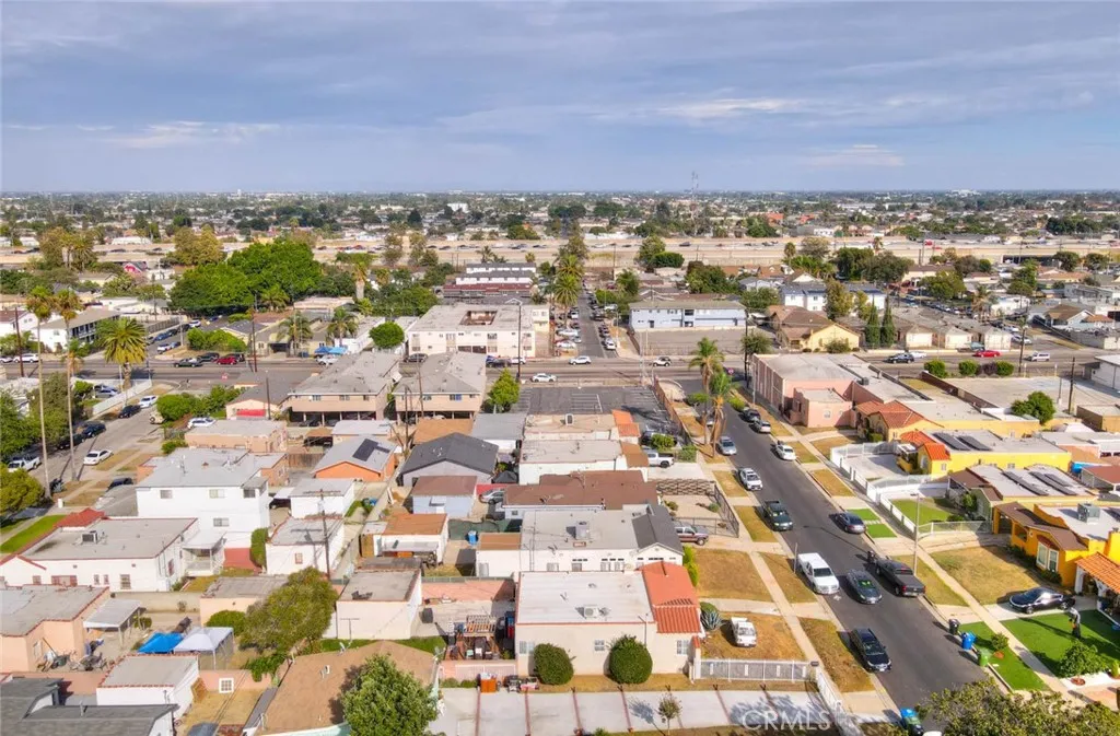 Los Angeles, California 90044, United States, 3 Bedrooms Bedrooms, ,2 BathroomsBathrooms,Residential,Active,213307