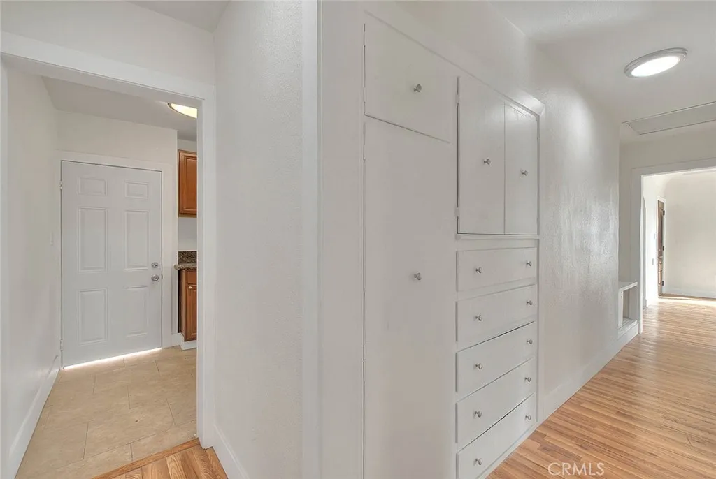 Los Angeles, California 90044, United States, 3 Bedrooms Bedrooms, ,2 BathroomsBathrooms,Residential,Active,213307