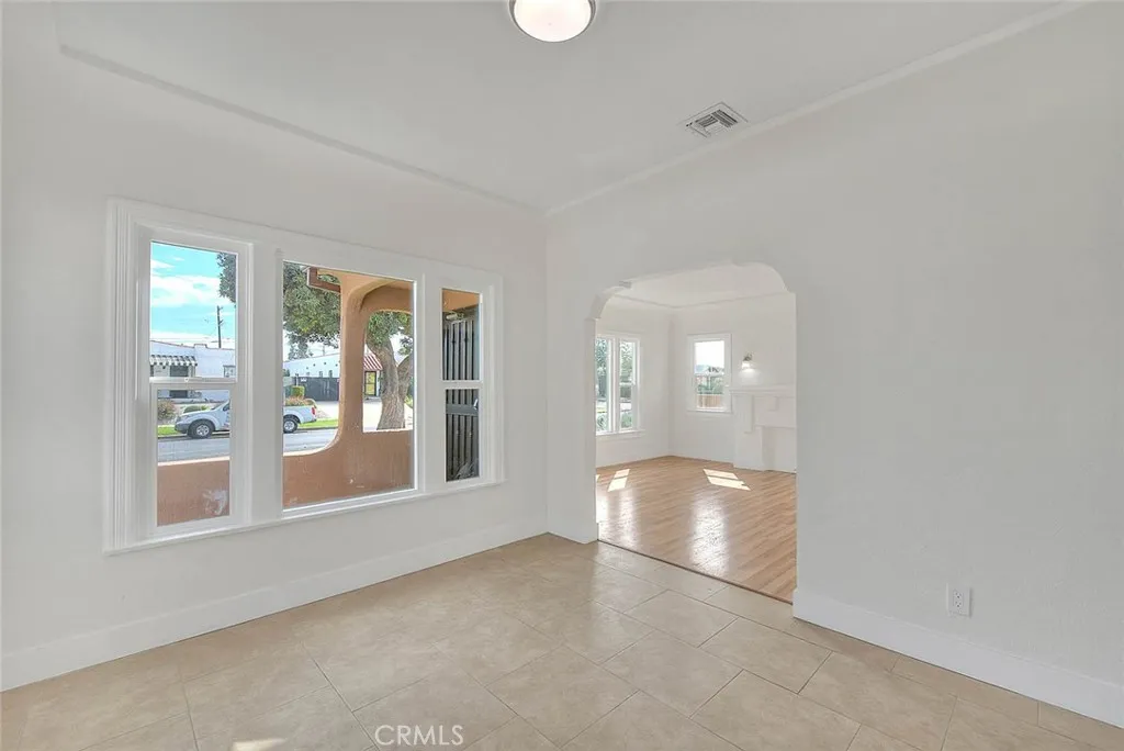 Los Angeles, California 90044, United States, 3 Bedrooms Bedrooms, ,2 BathroomsBathrooms,Residential,Active,213307