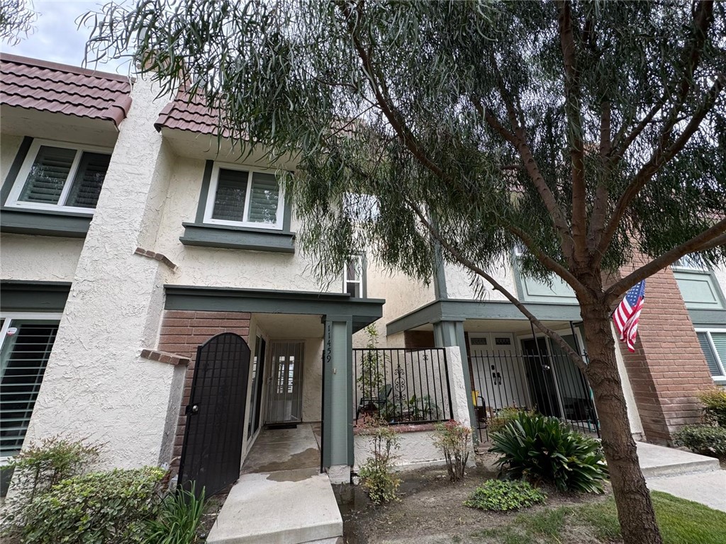 Upgraded Townhome in Desirable Community – Move-In Ready!
Welcome to this beautifully updated 3-bedroom, 2.5-bathroom townhome offering 1,435 square feet of comfortable living space and modern upgrades throughout. Step inside to find smooth ceilings, rich laminate flooring, panel interior doors, and ceiling fans creating a stylish and welcoming atmosphere. The central A/C, new 50-gallon water heater, and upgraded furnace ensure year-round comfort. The dream kitchen boasts an abundance of high-quality cabinetry with pull-outs and a lazy Susan, topped with stunning granite countertops. Enjoy cooking with the new stainless steel gas stove and Bosch dishwasher. All three bathrooms have been tastefully remodeled with updated lighting and new sliding glass shower doors. Double-pane windows and a sliding glass door provide energy efficiency and natural light throughout. The dining room opens to a private courtyard through elegant French doors with side vents, offering a perfect space for entertaining or relaxing outdoors. Each bedroom features spacious closets, and there are two private courtyards for added outdoor enjoyment.
The home includes a convenient 2-car garage and is located in a popular, amenity-rich community featuring:
3 swimming pools
clubhouses
Tennis and pickleball courts
Meandering walkways perfect for strolling
Located near top-rated schools, including Patton Elementary and the prestigious Oxford Academy, with nearby shopping and services for everyday convenience.
Just move in—everything has been done for you!
