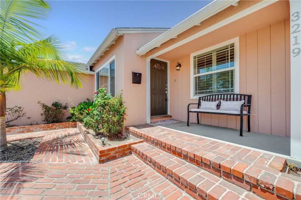 3219 Fairman
