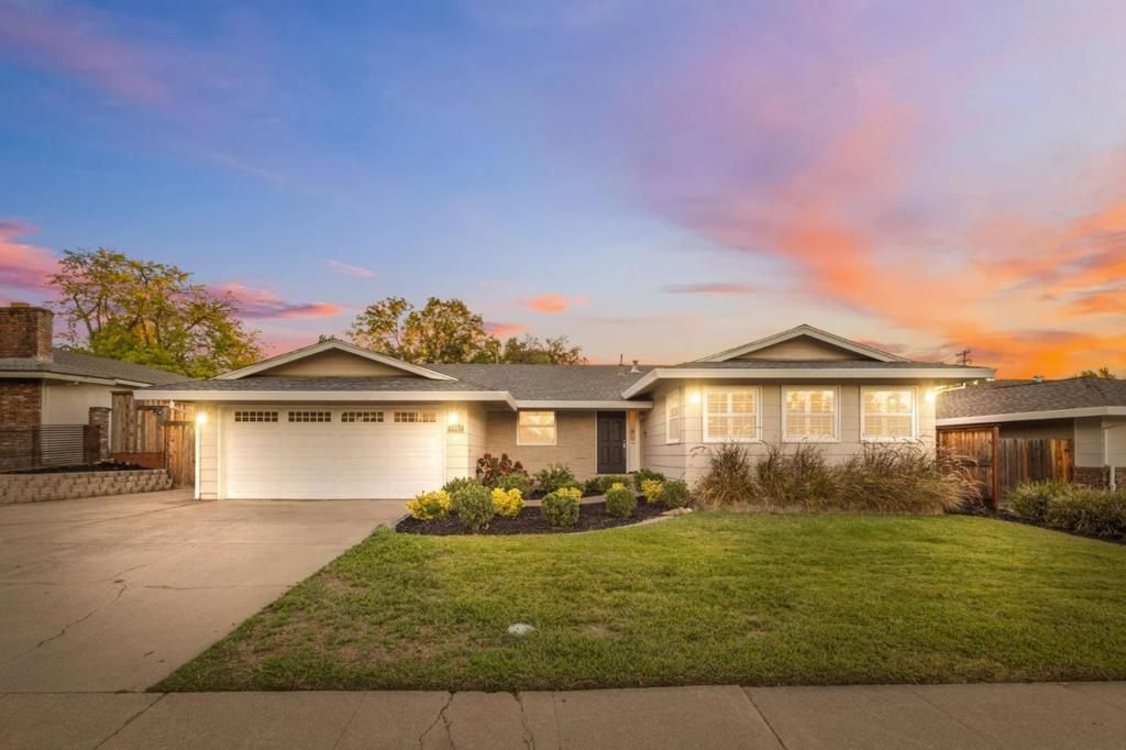 Photo of 4451 Stoney Way, Carmichael, CA 95608 (MLS # ML82023168)