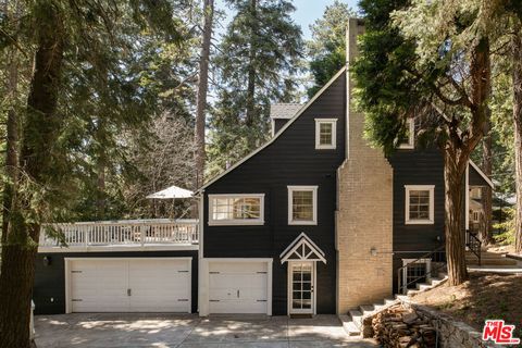 Photo of 920 Oak Road, Skyforest, CA 92385 (MLS # 26744295)