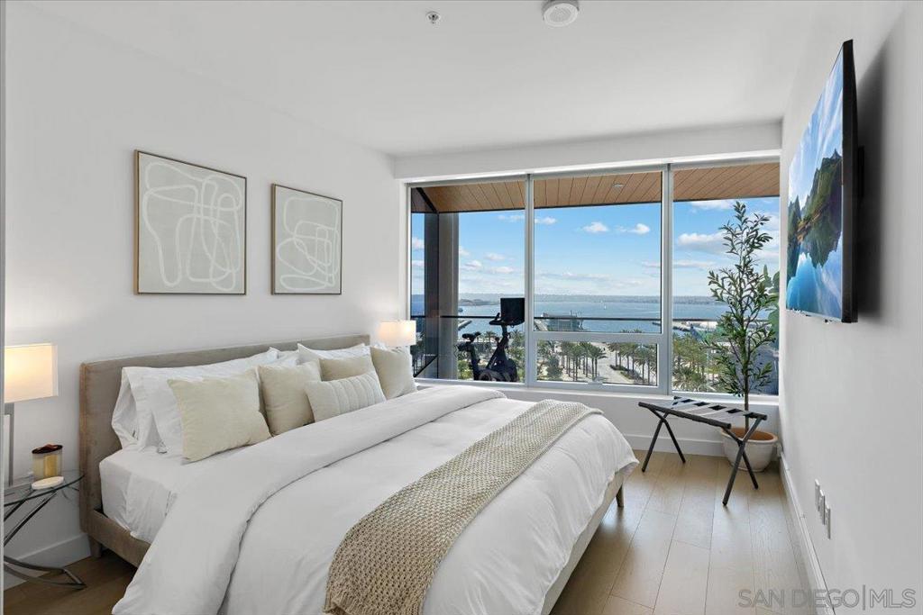 888 W E St Unit 1001