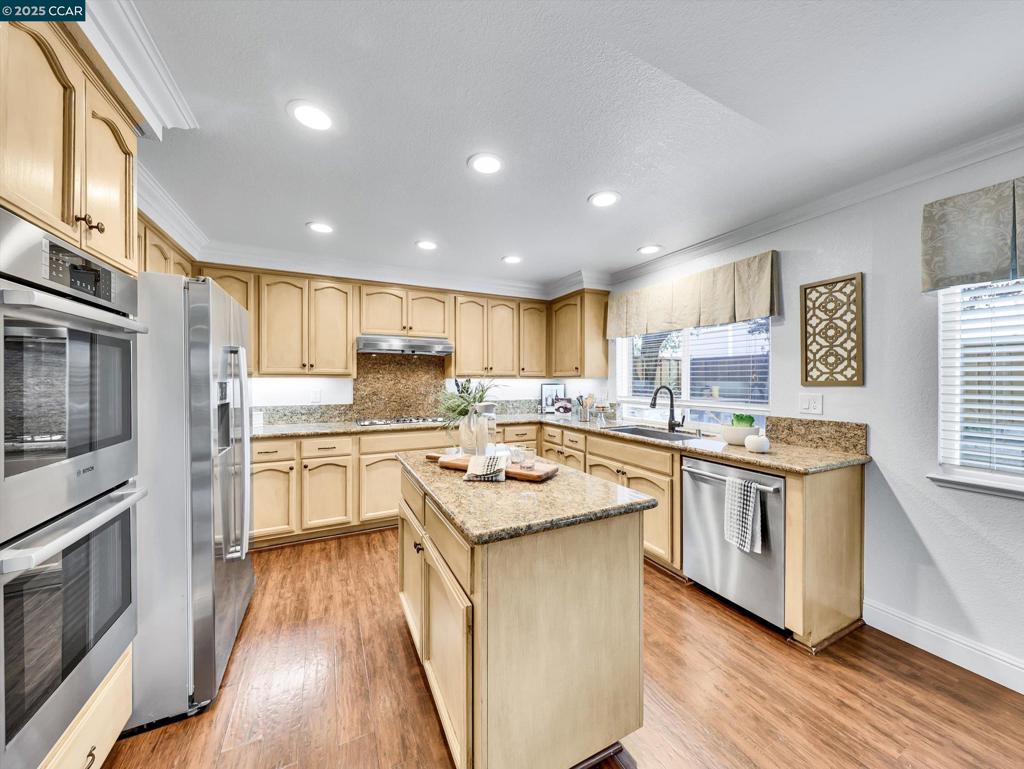 BENT CREEK VALLY - Residential