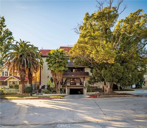 Photo of 1825 N Gramercy Place, Los Angeles, CA 90028 (MLS # SB26054352)