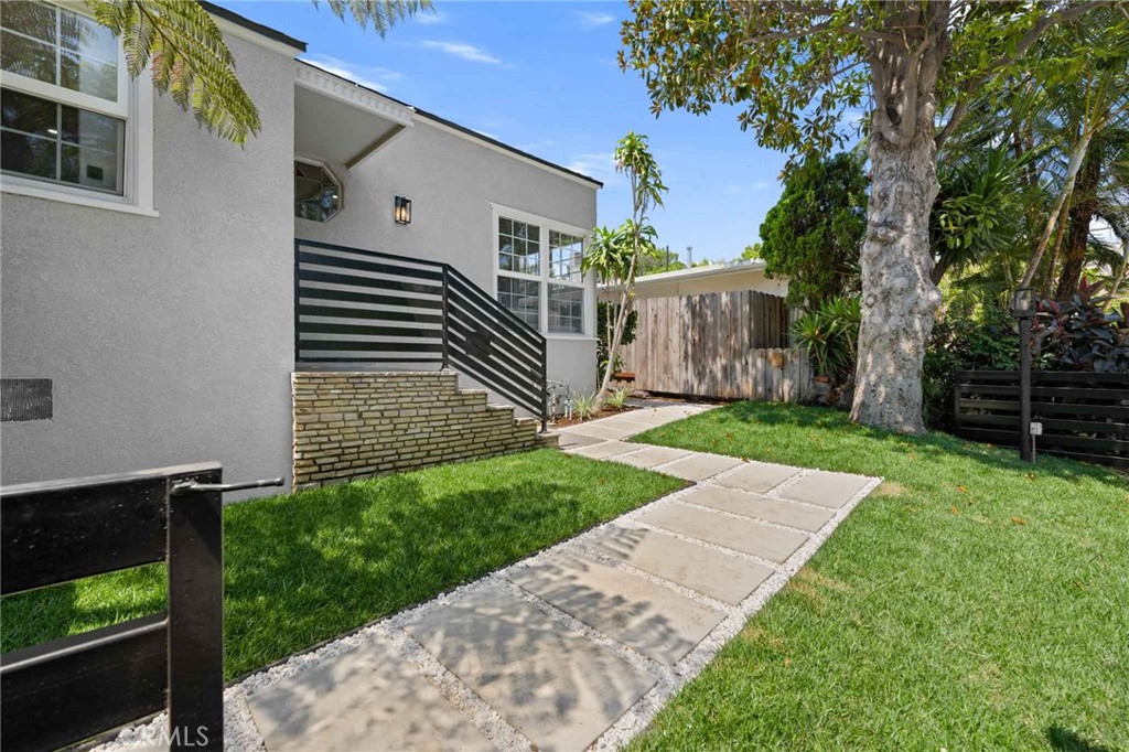 Properties 3 11333 Montana Avenue