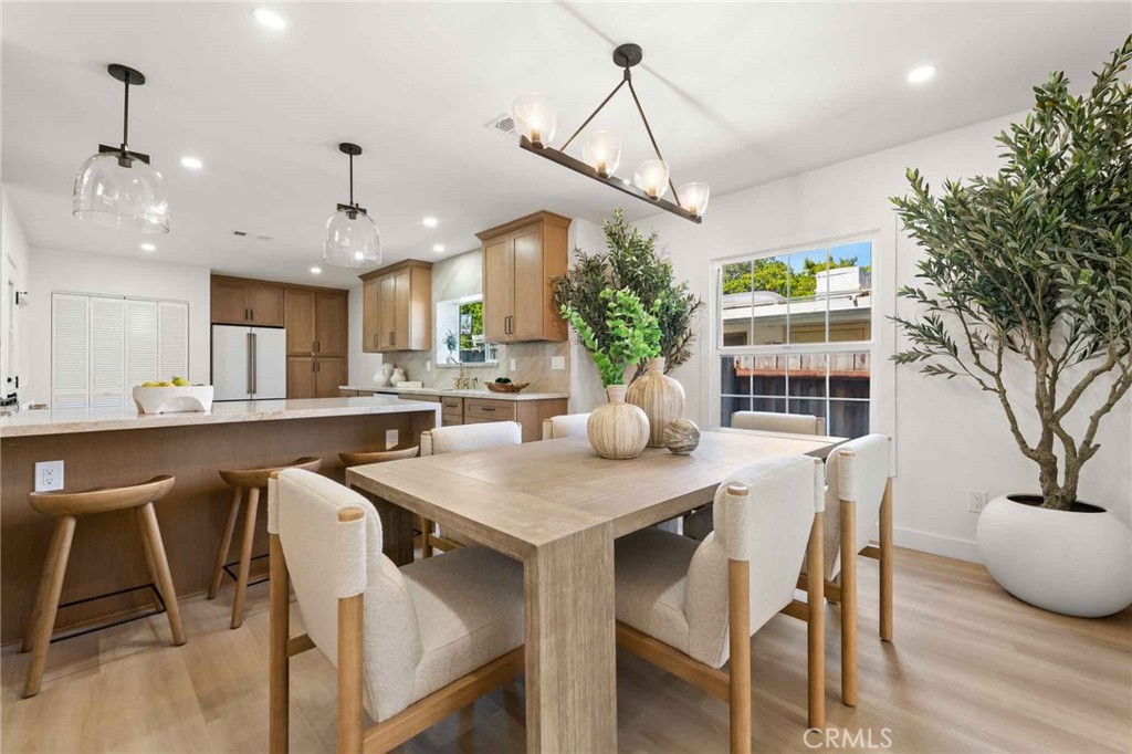 Properties 4 11333 Montana Avenue