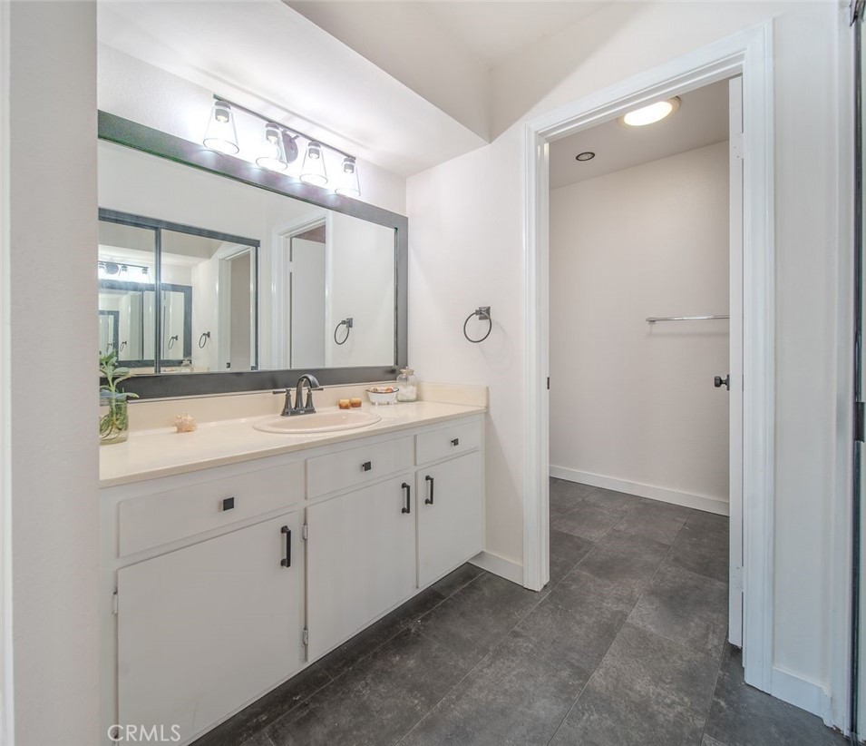 Conejo Hills (302) - Residential