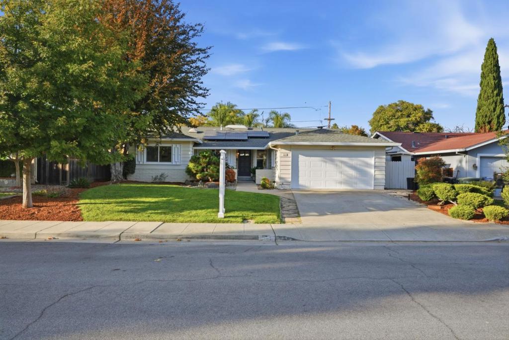 Properties 2 959 Eton Way