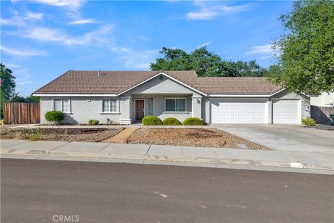 Photo of 901 Sleepy Hollow Road, Paso Robles, CA 93446 (MLS # SR26072223)