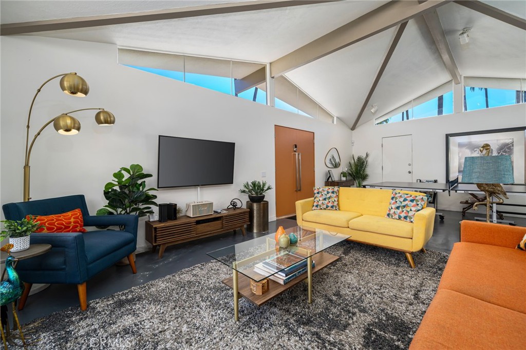 Indian Canyon Villas (33456) - Residential