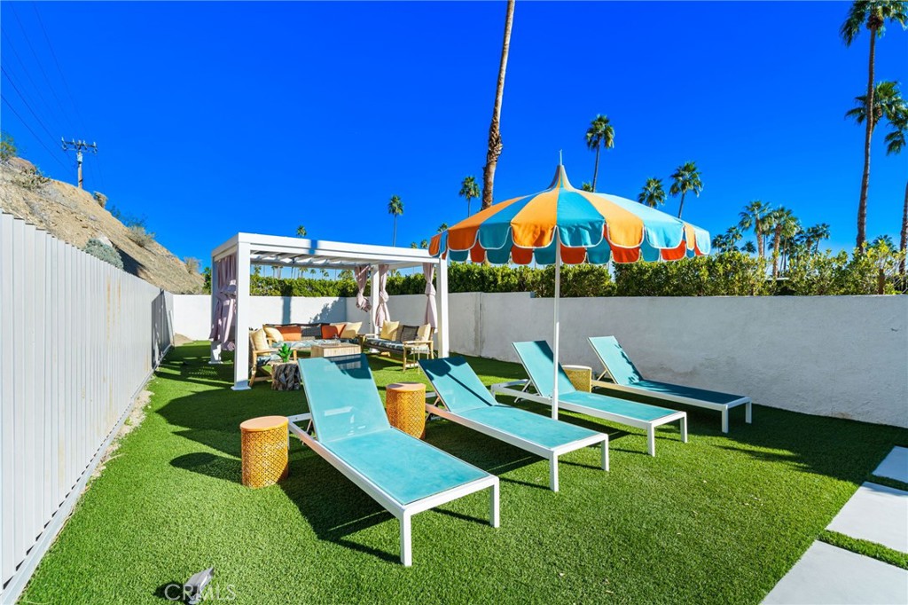 Indian Canyon Villas (33456) - Residential