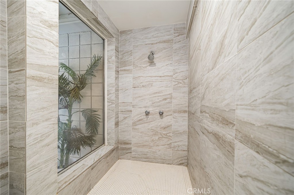 Indian Canyon Villas (33456) - Residential