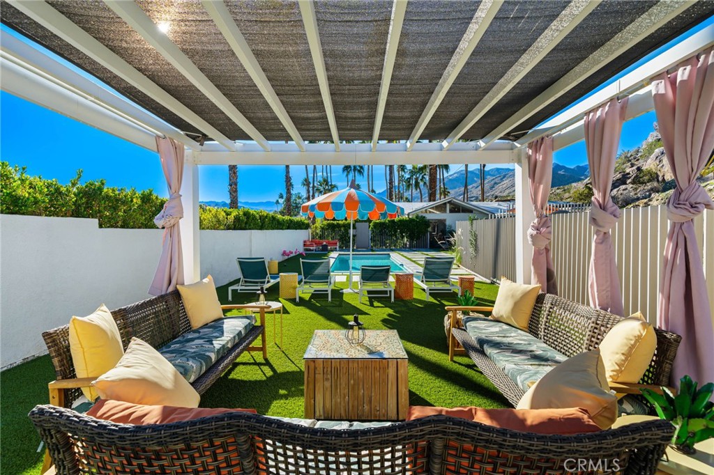 Indian Canyon Villas (33456) - Residential