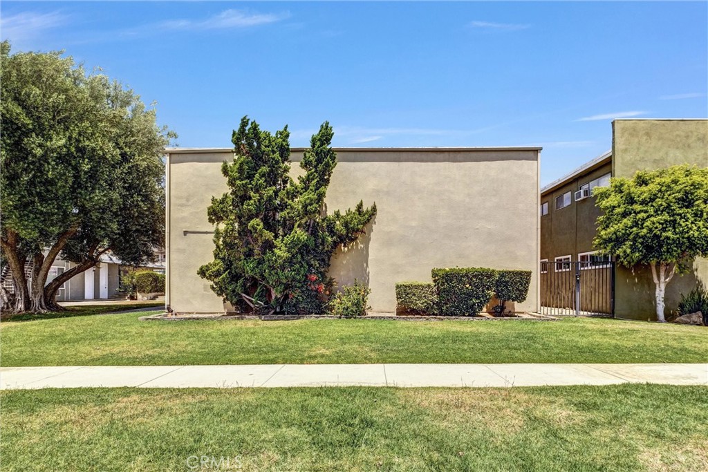 457 W Alpine