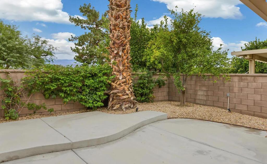 78919 Nectarine Drive