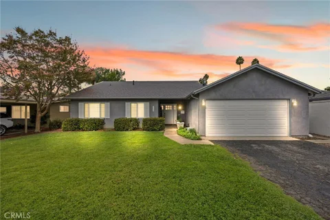 MLS: SR26192956
