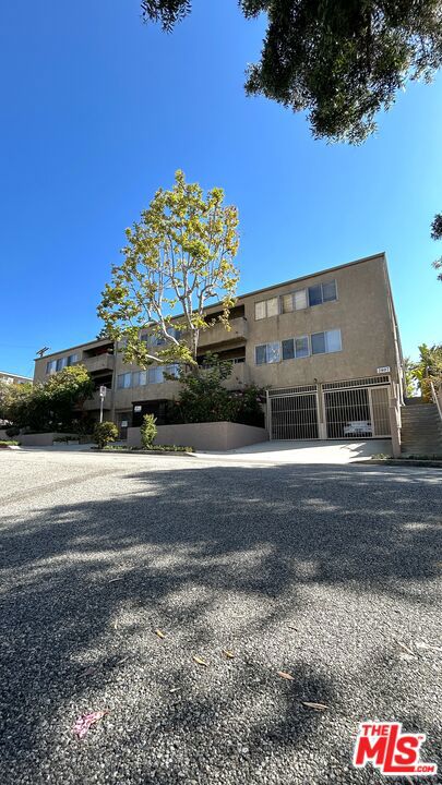 Photo of 2807 6th Street #3, Santa Monica, CA 90405 (MLS # 26998311)