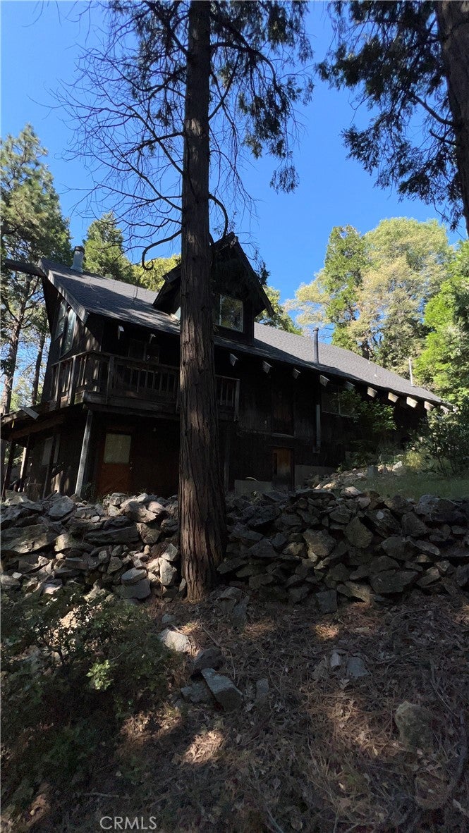 23245 Crest Forest