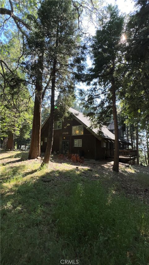 Photo of 23245 Crest Forest DR, Crestline, CA 92325 (MLS # CV26158762)