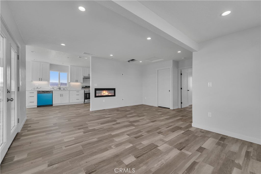 49040 70th Street W