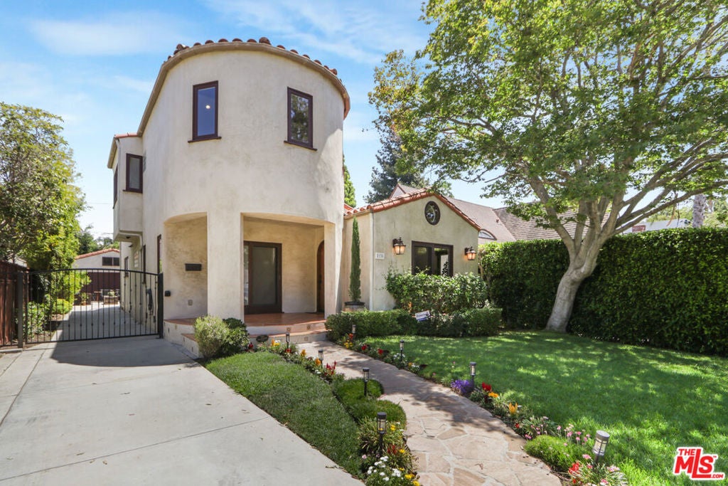 2130 Manning Avenue, Los Angeles CA 90025