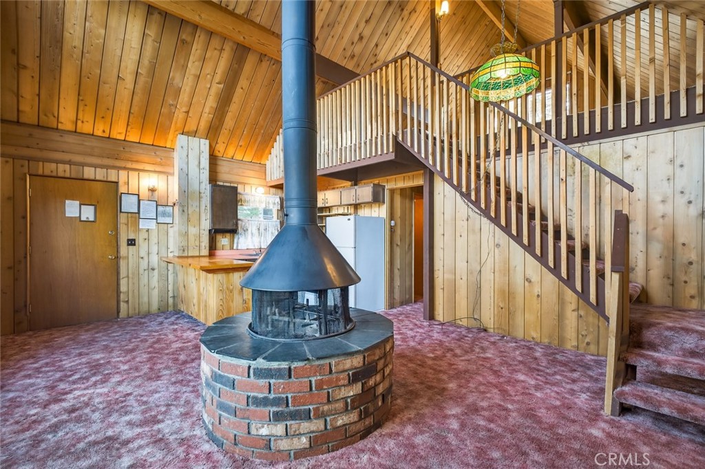 845 Villa Grove