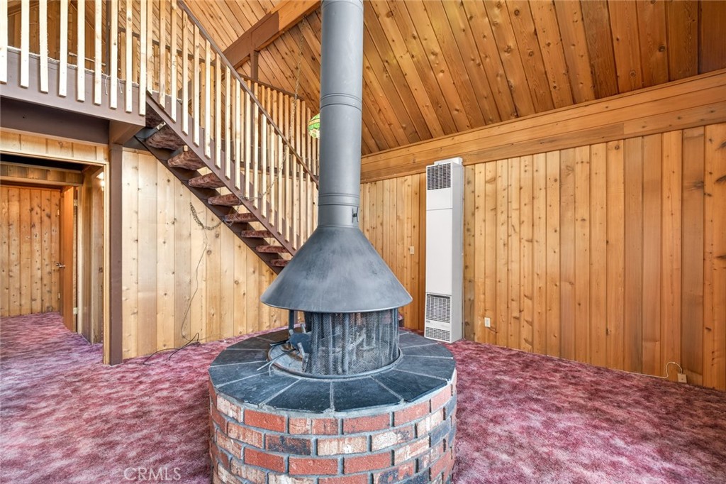 845 Villa Grove