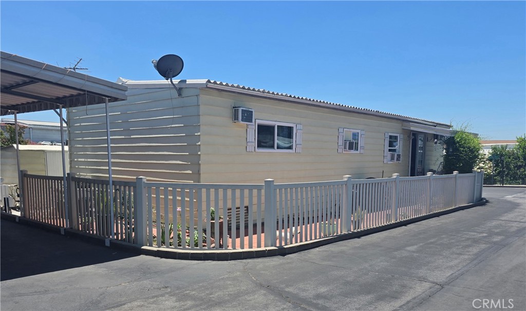 1380 N Citrus F9