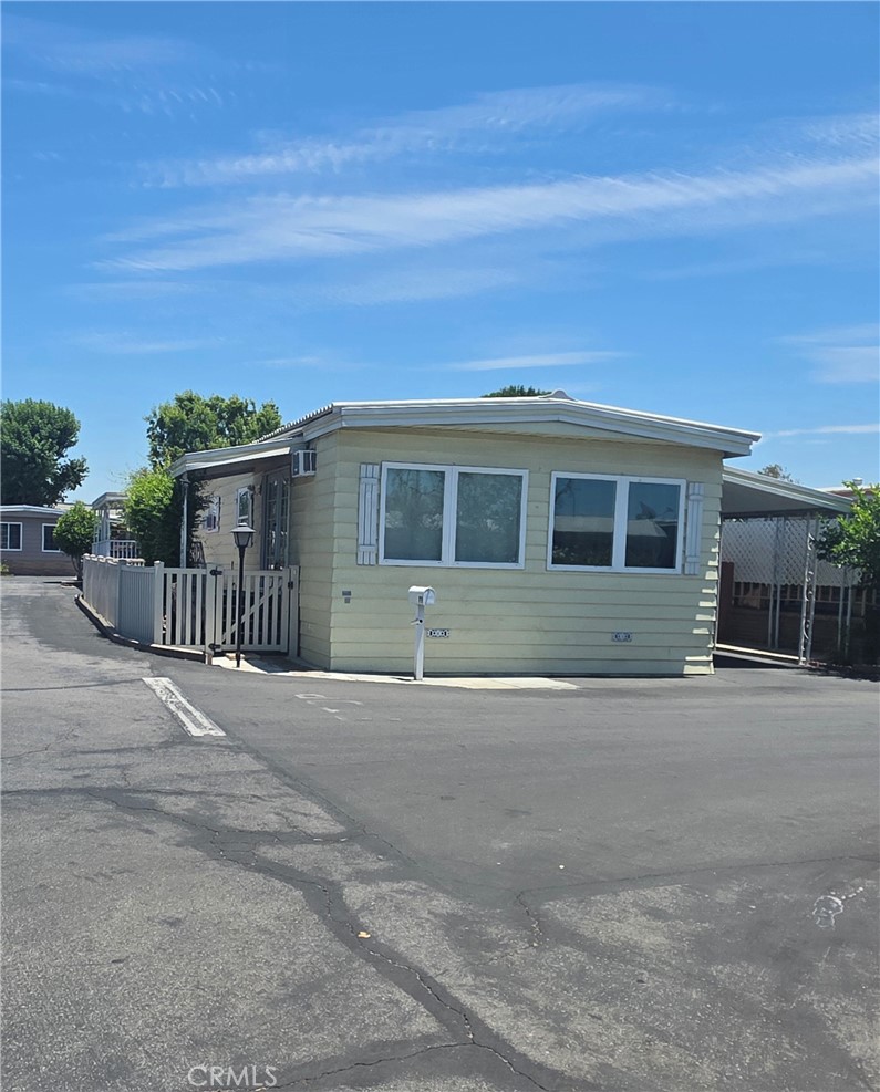 1380 N Citrus F9