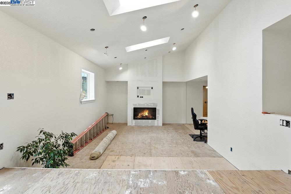 CASTRO VALLEY - Residential
