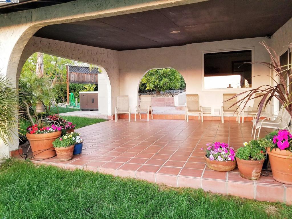 CASTRO VALLEY - Residential