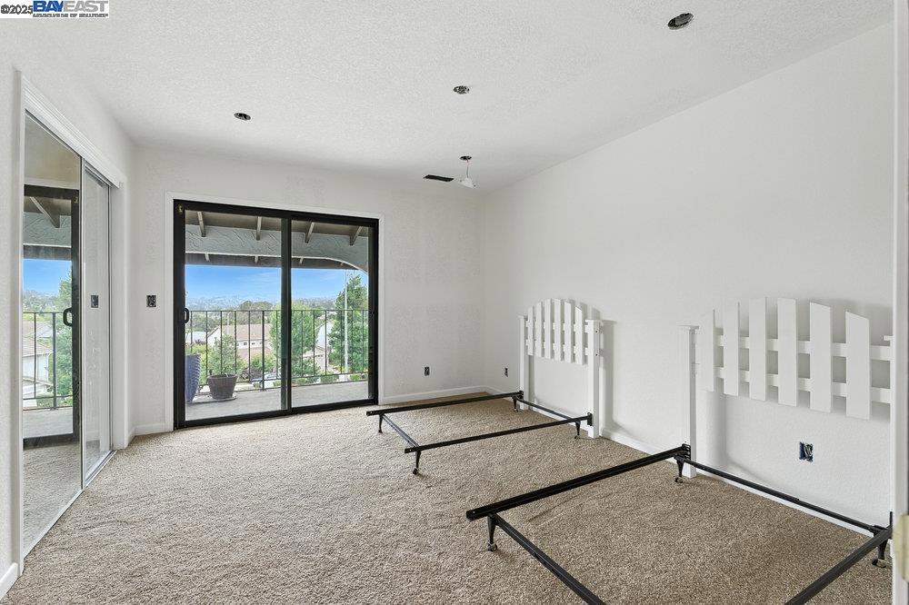 CASTRO VALLEY - Residential