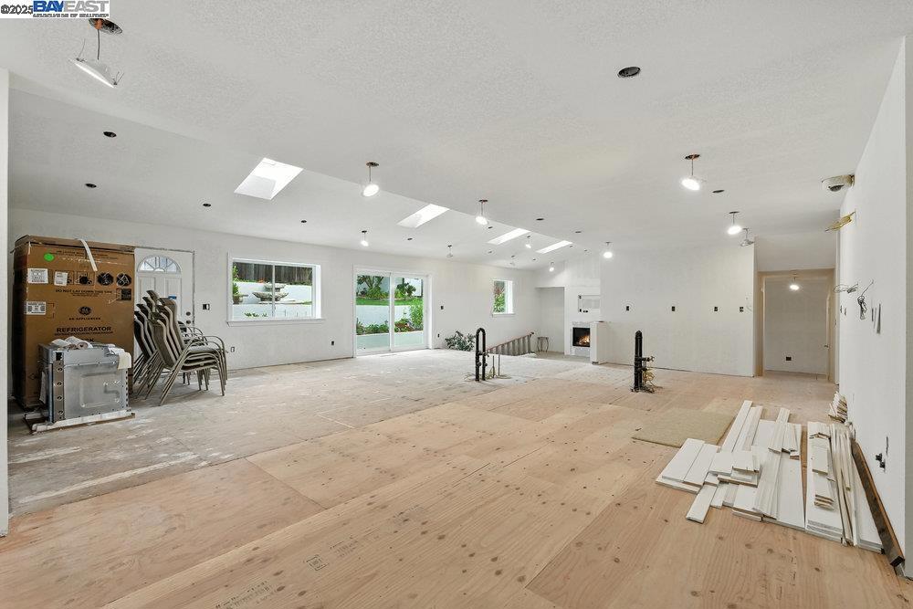 CASTRO VALLEY - Residential