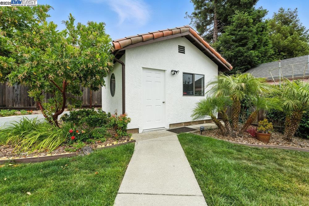 CASTRO VALLEY - Residential