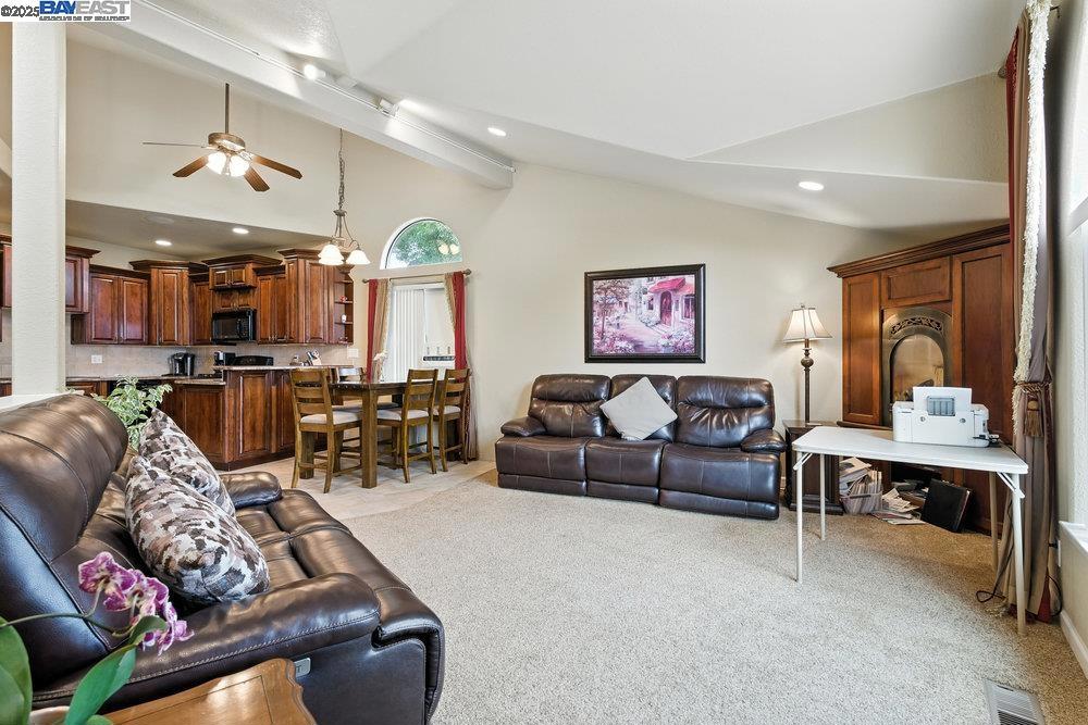 CASTRO VALLEY - Residential