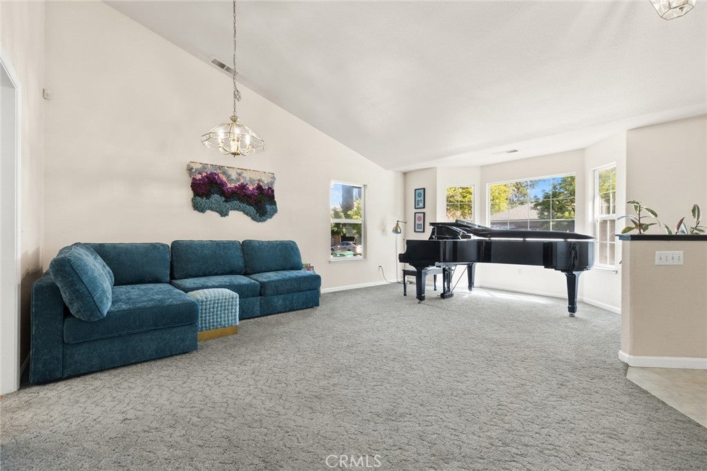 2 Summerwood Court