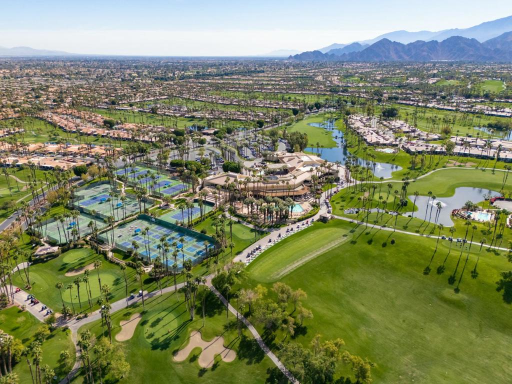 Palm Valley CC - Residential