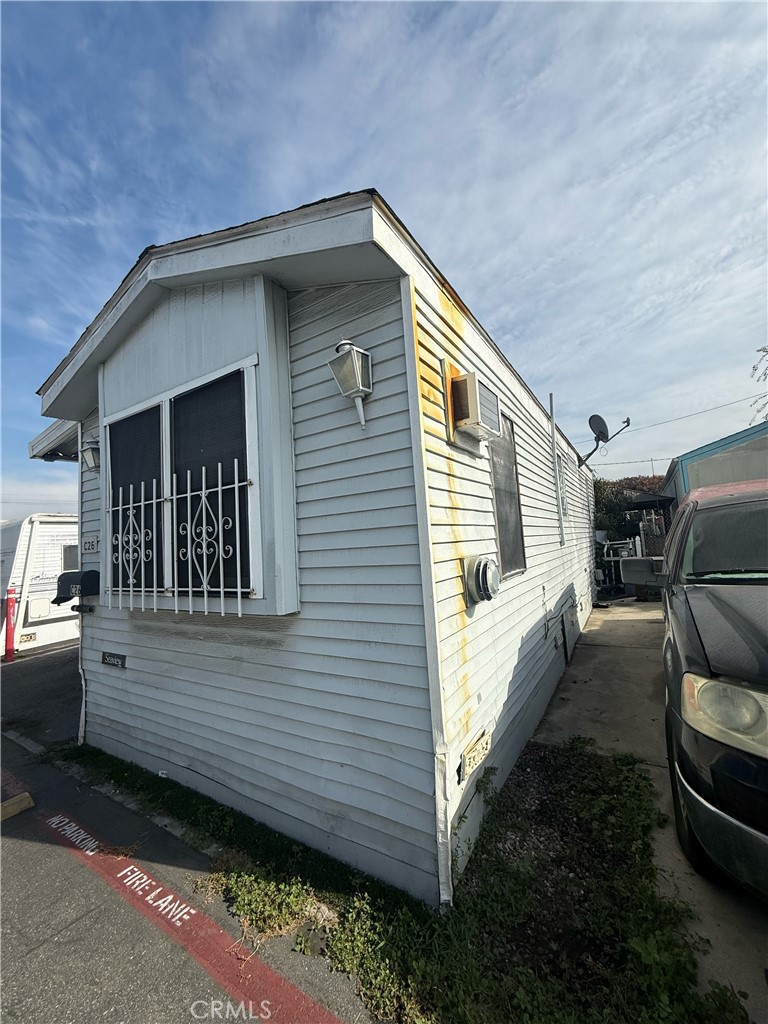 6665 Long Beach Boulevard C26