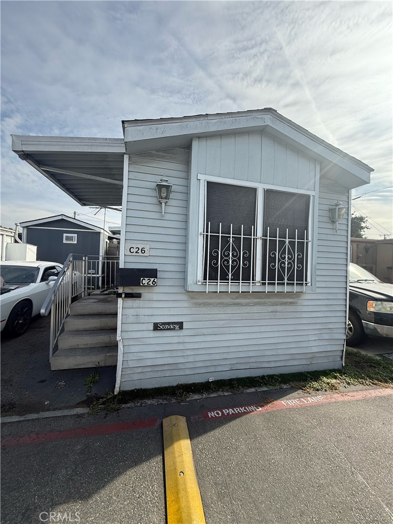 6665 Long Beach Boulevard C26