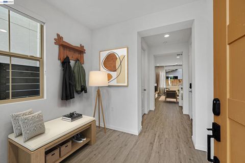 Properties 39 5990 5990 Peridot PL Dublin CA 94568