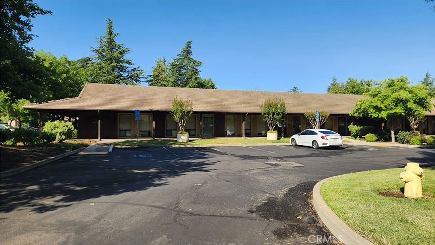 Immaculately clean, well lit contemporary office with lots of windows and a good professional atmosphere in Ridgewood Plaza.  Beautiful landscaping in a well kept business office park neighborhood.  Includes a reception area, ten (10) offices, break room, computer IT room, file storage, book shelves and two bathrooms.  Formerly an engineering office and law firm.  3,120 Sq. Ft.