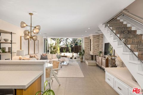 Photo of 253 S Barrington Avenue #D5, Los Angeles, CA 90049 (MLS # 26791487)