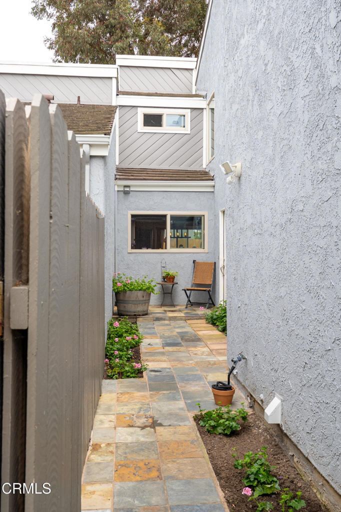 468 Rockman Way