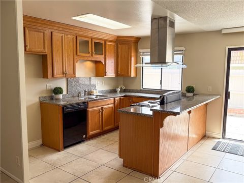 Photo of 23405 Via San Pablo, Aliso Viejo, CA 92656 (MLS # OC25270467)