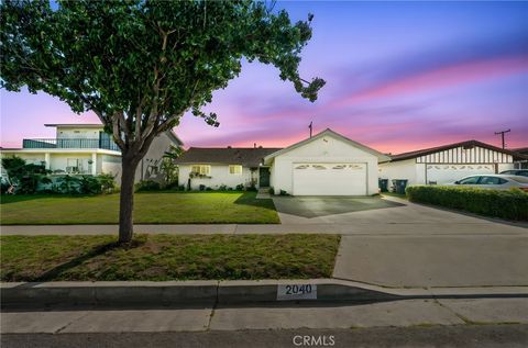Photo of 2040 W Glenwood Pl, Santa Ana, CA 92704 (MLS # OC25256113)